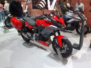 BMW F900 XR